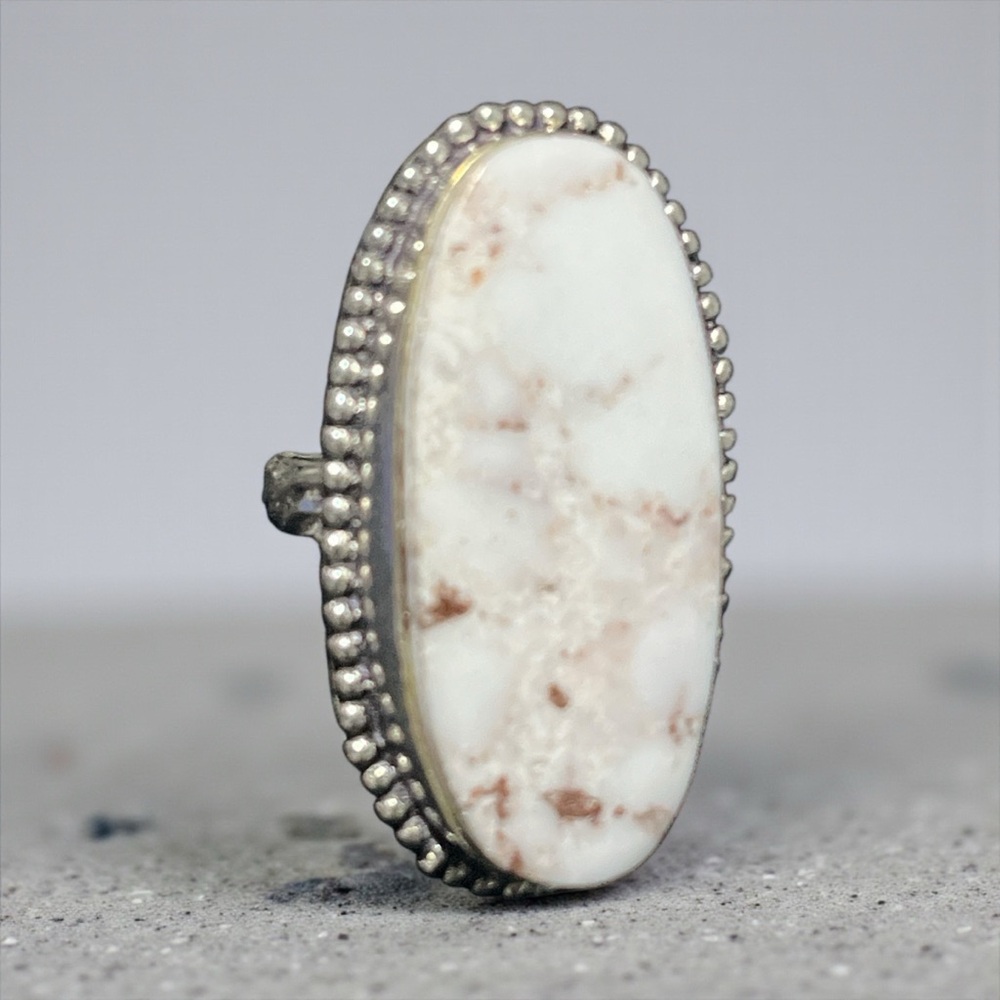 Wild Horse Magnesite Stone Ring - Picture 1 of 2